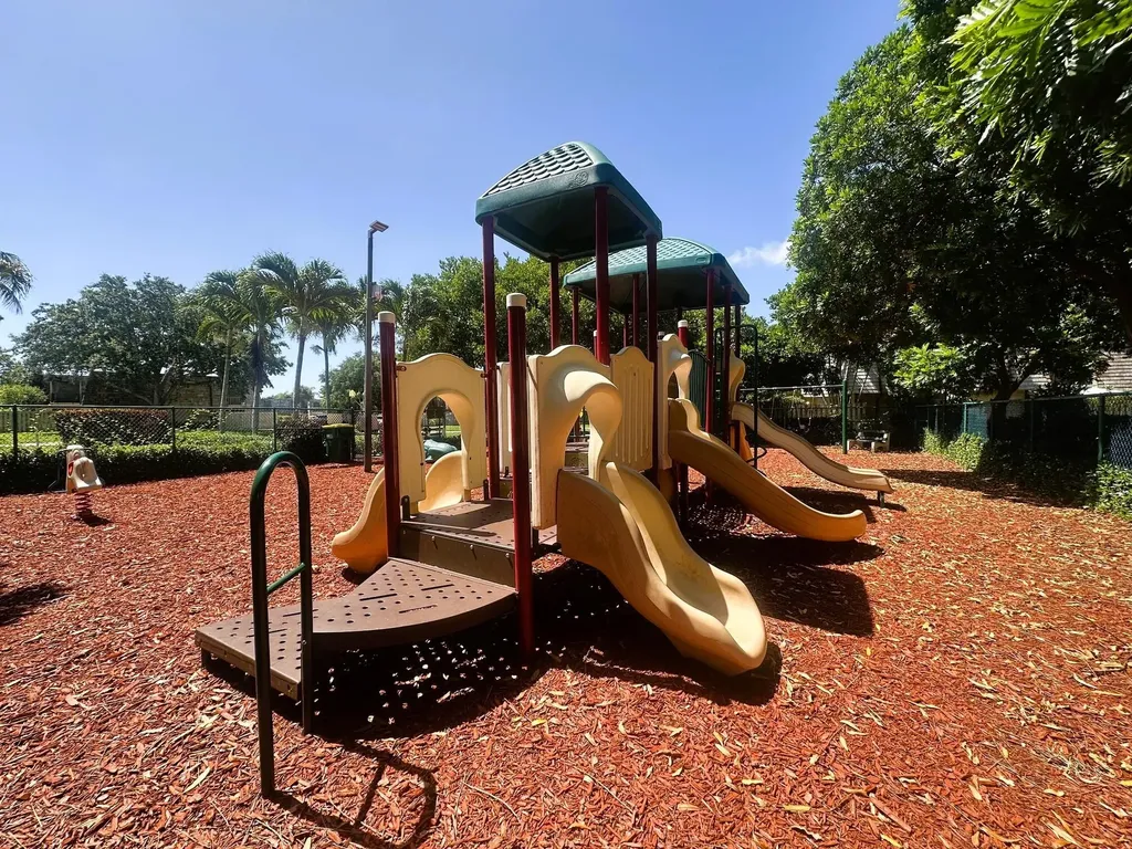 110 Lake Arbor Drive Palm Springs FL 33461