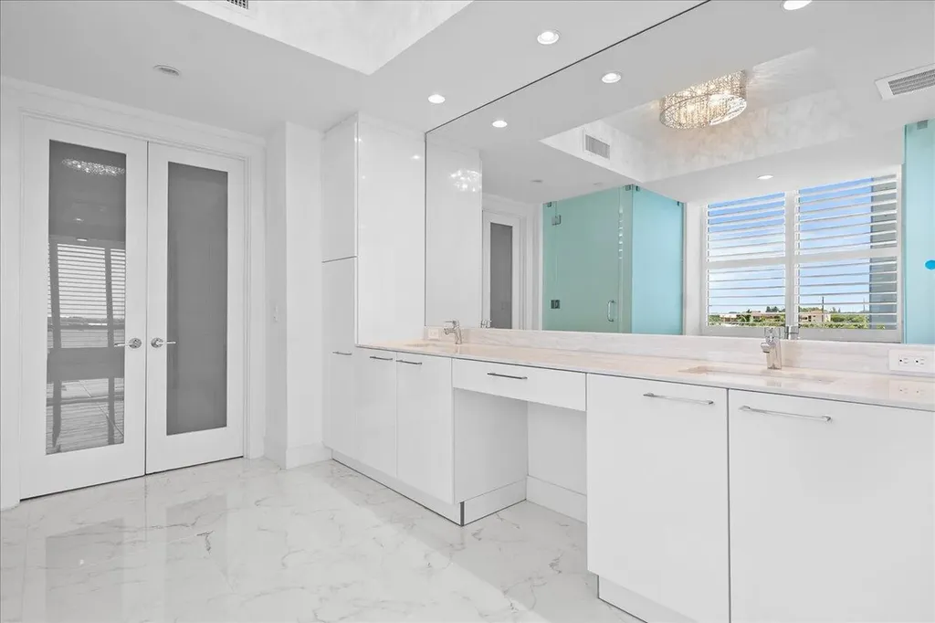 1 Water Club Way North Palm Beach FL 33408