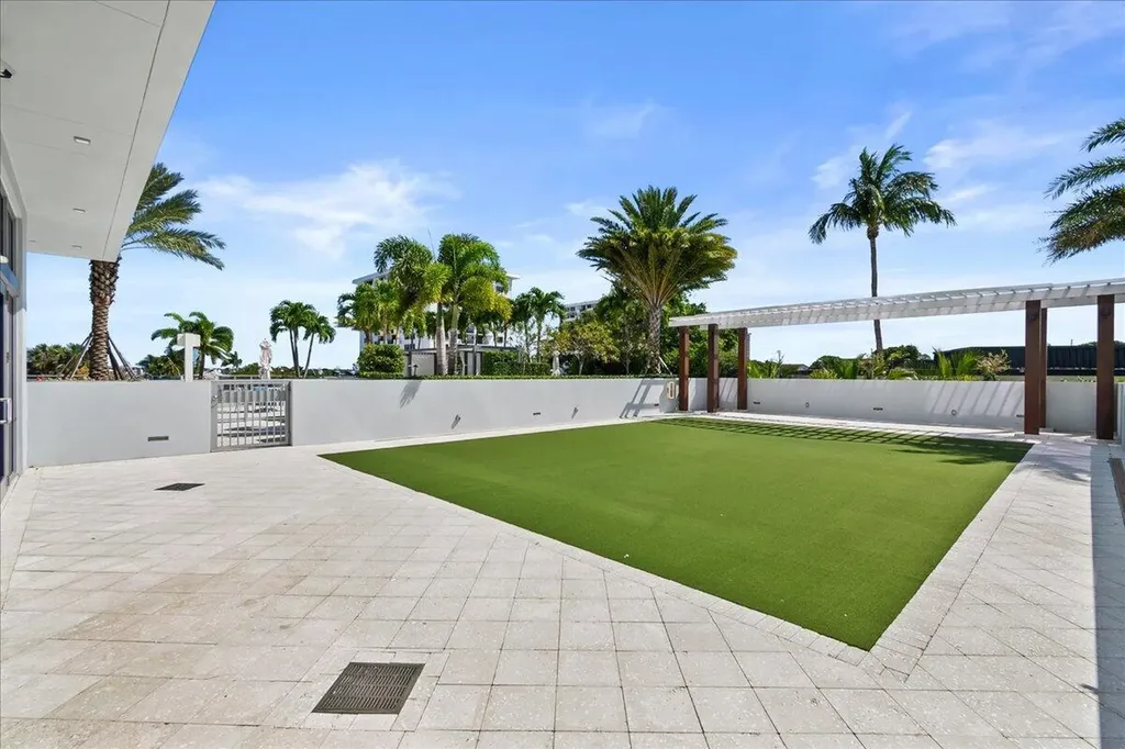 1 Water Club Way North Palm Beach FL 33408