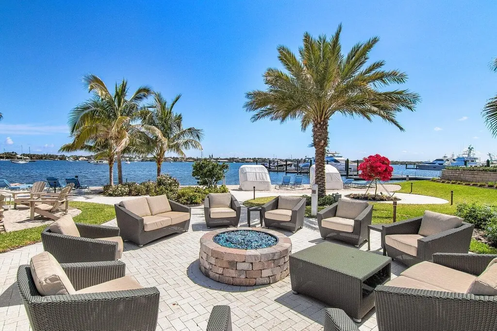 1 Water Club Way North Palm Beach FL 33408