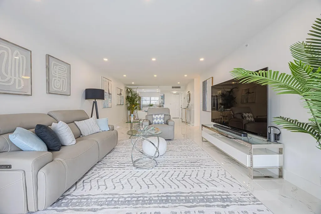 3224 S Ocean Boulevard Highland Beach FL 33487