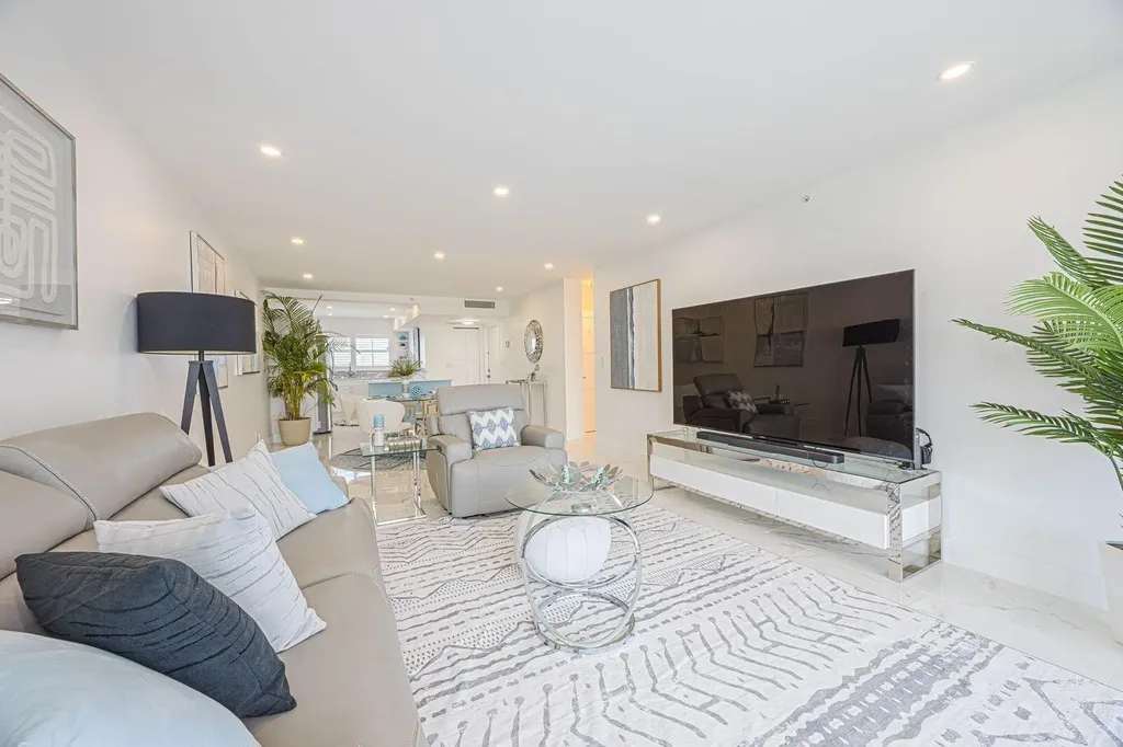 3224 S Ocean Boulevard Highland Beach FL 33487