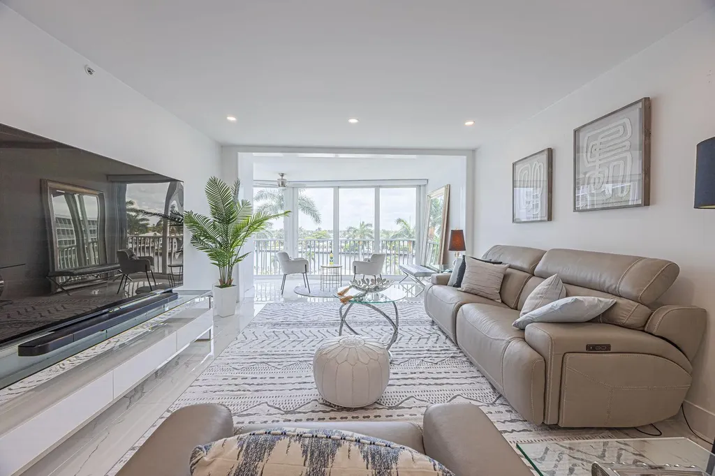 3224 S Ocean Boulevard Highland Beach FL 33487