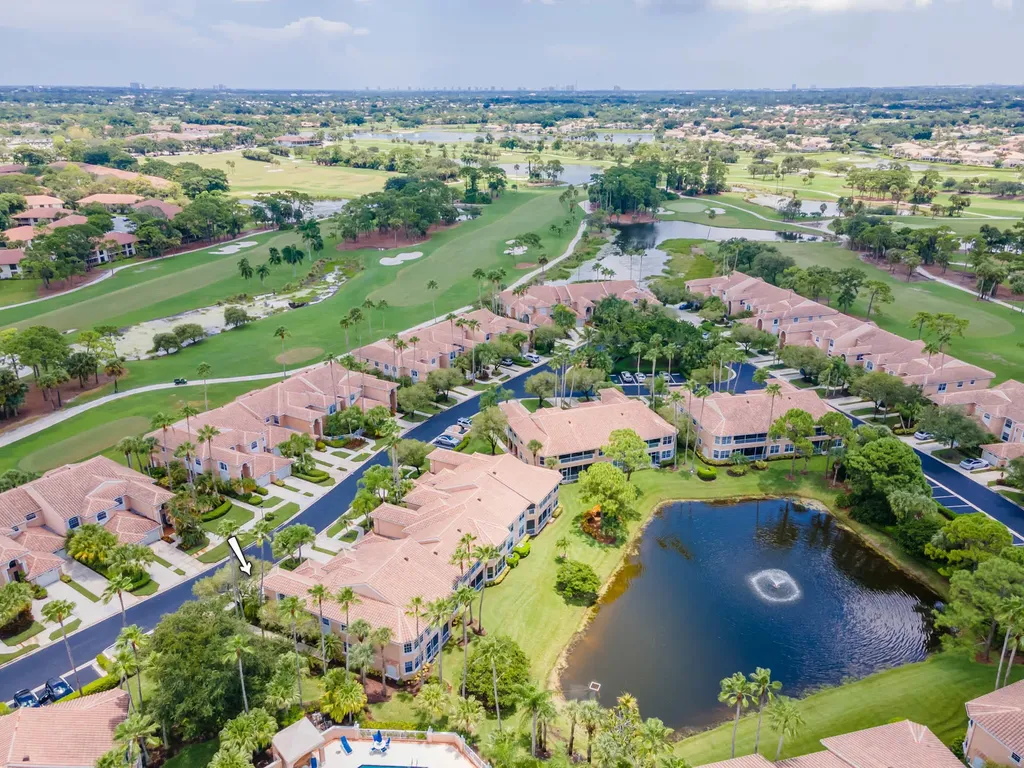 208 Legendary Circle Palm Beach Gardens FL 33418