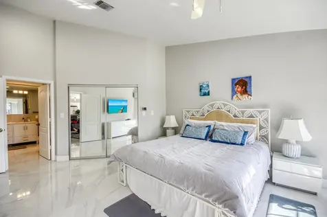 208 Legendary Circle Palm Beach Gardens FL 33418