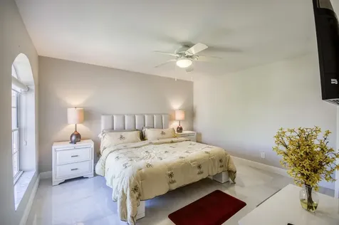 208 Legendary Circle Palm Beach Gardens FL 33418