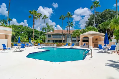 208 Legendary Circle Palm Beach Gardens FL 33418
