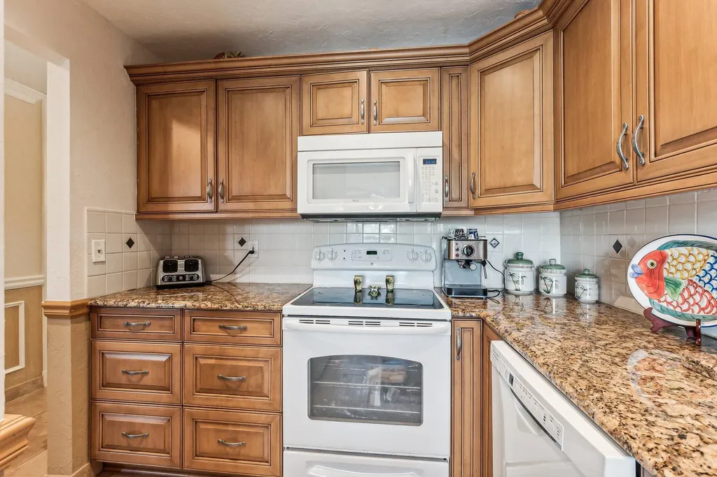 1051 Orange Terrace Delray Beach FL 33445
