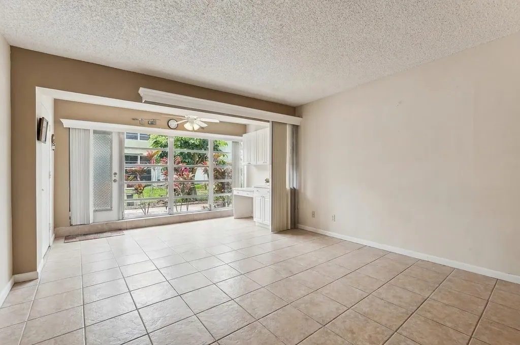 1051 Orange Terrace Delray Beach FL 33445