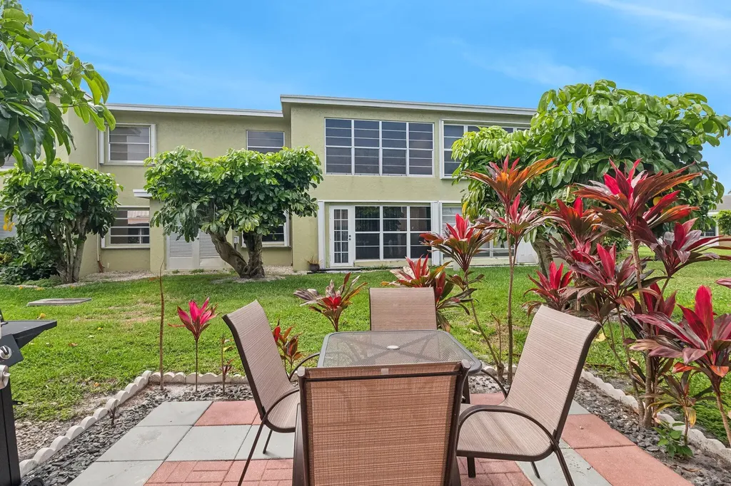 1051 Orange Terrace Delray Beach FL 33445