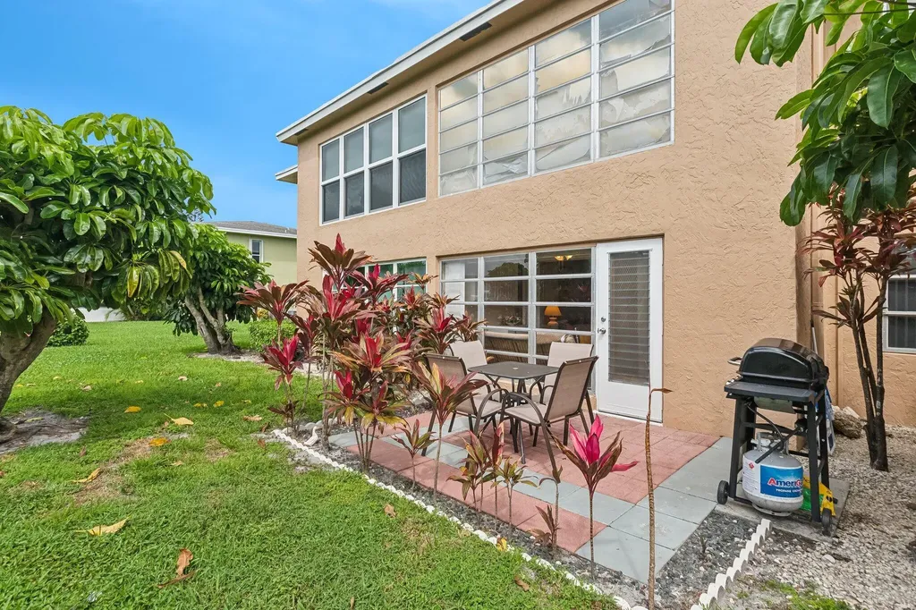 1051 Orange Terrace Delray Beach FL 33445