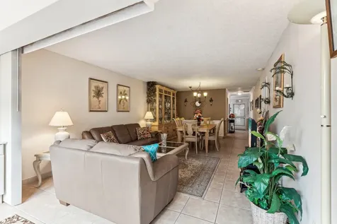 1051 Orange Terrace Delray Beach FL 33445