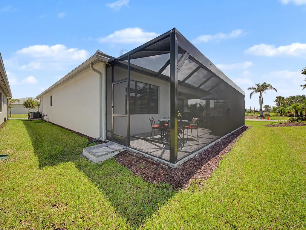 12717 SW Caminito Lane Port St Lucie FL 34987