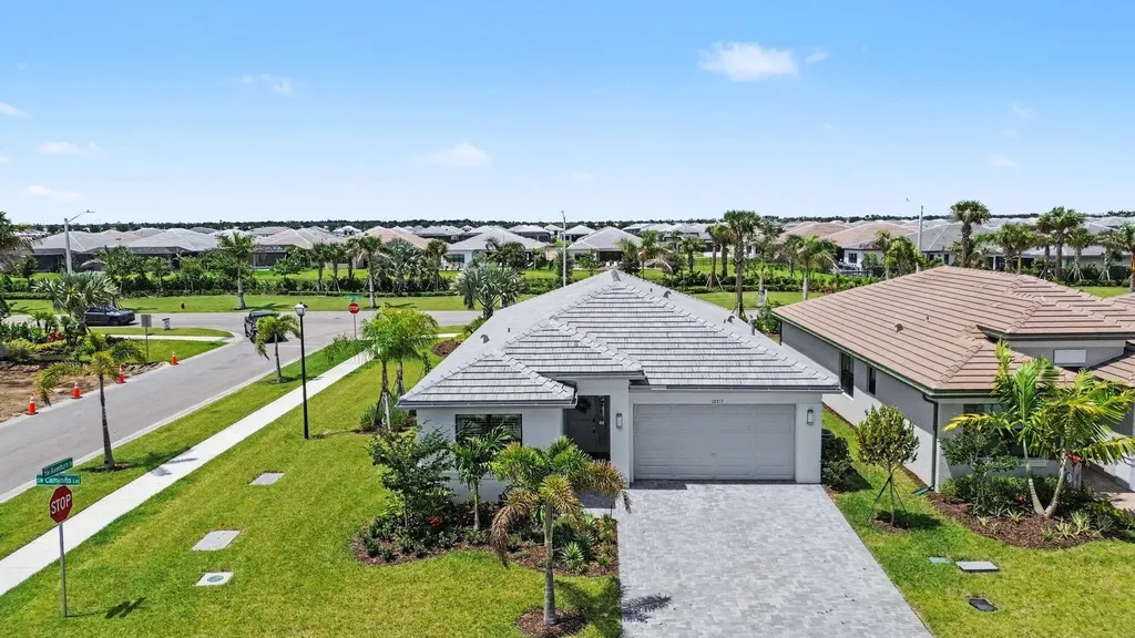 12717 SW Caminito Lane Port St Lucie FL 34987