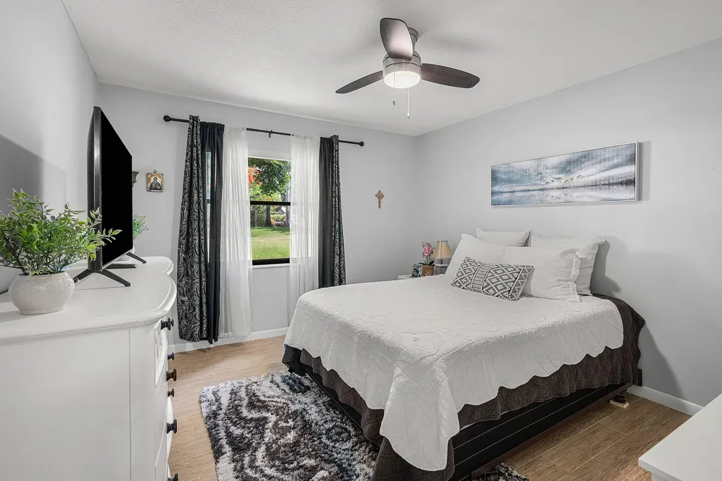 3315 Lucerne Park Drive Greenacres FL 33467