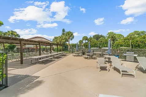 3315 Lucerne Park Drive Greenacres FL 33467