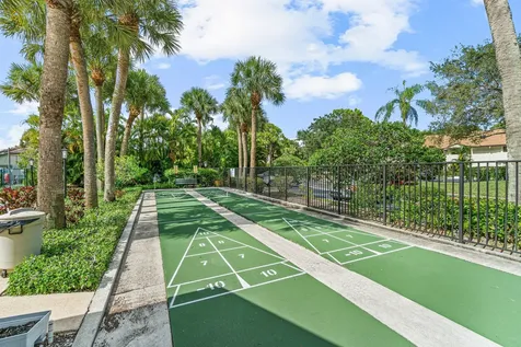 3315 Lucerne Park Drive Greenacres FL 33467