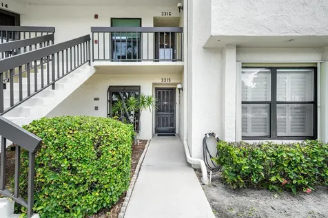 3315 Lucerne Park Drive Greenacres FL 33467