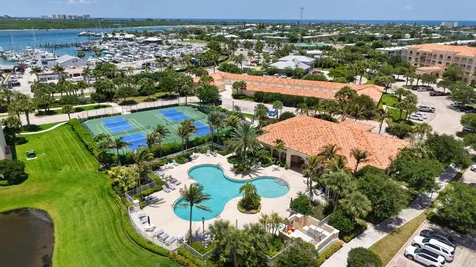 4 Harbour Isle Drive W Fort Pierce FL 34949