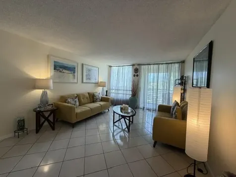 8050 W Mcnab Road Tamarac FL 33321