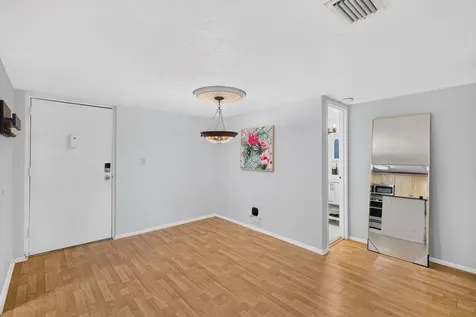3004 NE 5th Terrace Wilton Manors FL 33334