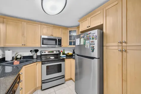 3004 NE 5th Terrace Wilton Manors FL 33334