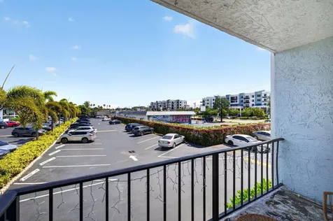 3004 NE 5th Terrace Wilton Manors FL 33334
