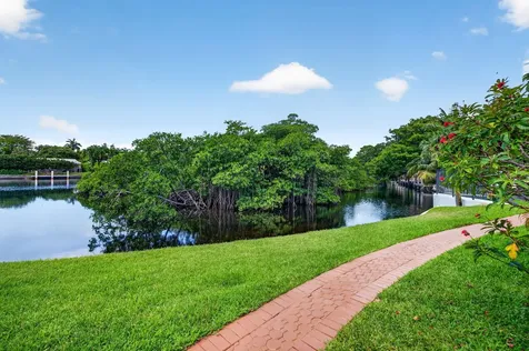 3004 NE 5th Terrace Wilton Manors FL 33334