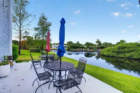 3004 NE 5th Terrace Wilton Manors FL 33334