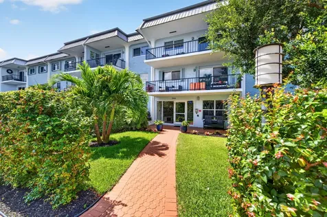 3004 NE 5th Terrace Wilton Manors FL 33334