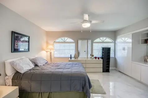 208 Legendary Circle Palm Beach Gardens FL 33418