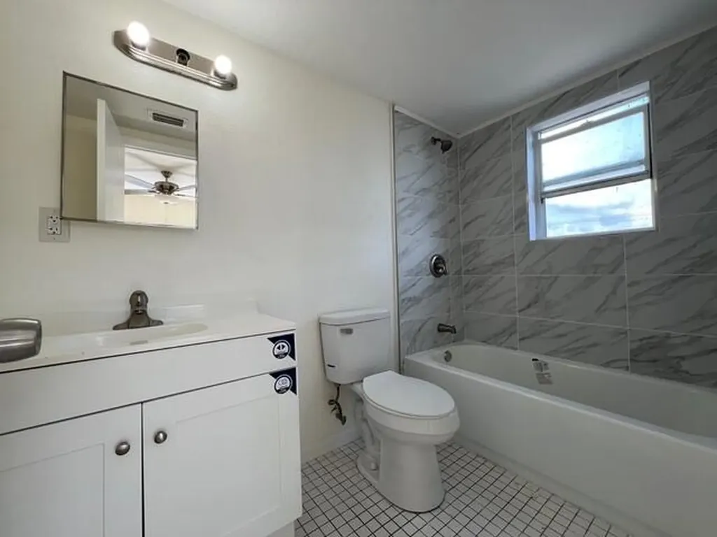 520 N E Street Lake Worth Beach FL 33460