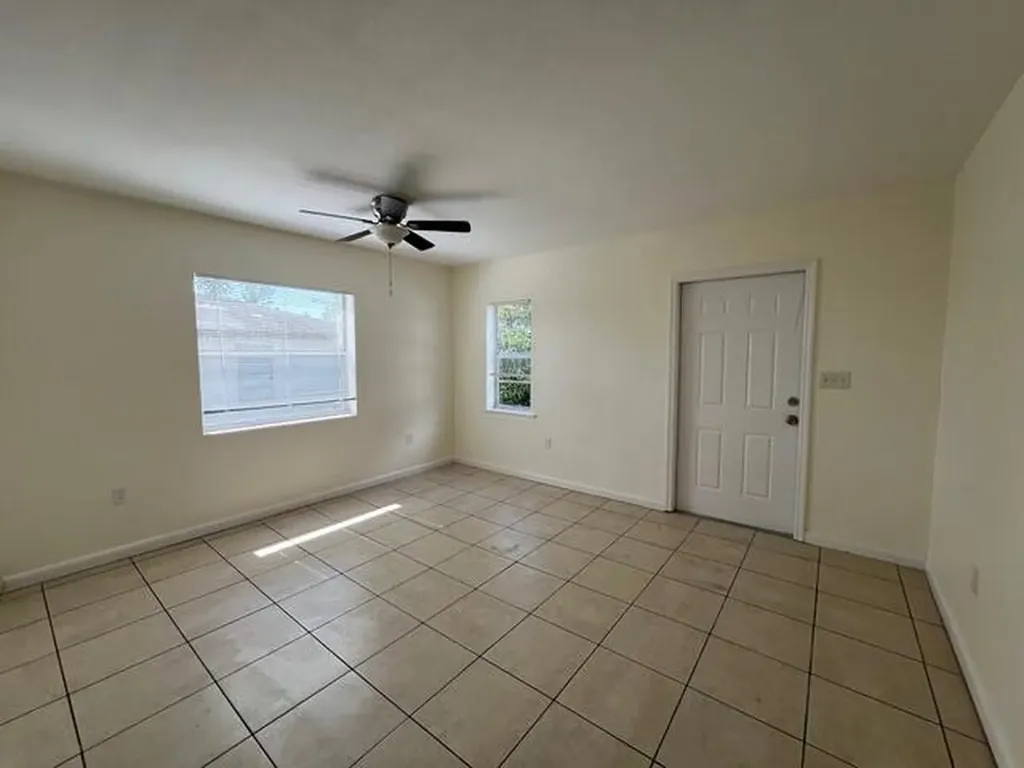 520 N E Street Lake Worth Beach FL 33460