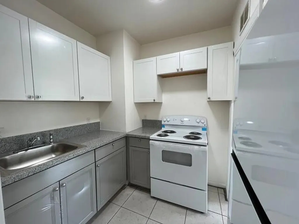 520 N E Street Lake Worth Beach FL 33460