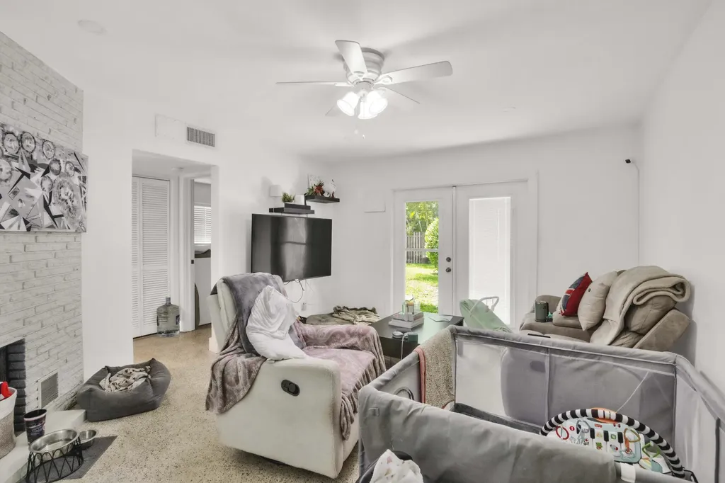 1548 SW 23rd Court Fort Lauderdale FL 33315