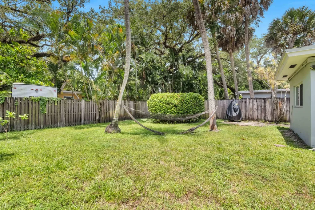 1548 SW 23rd Court Fort Lauderdale FL 33315