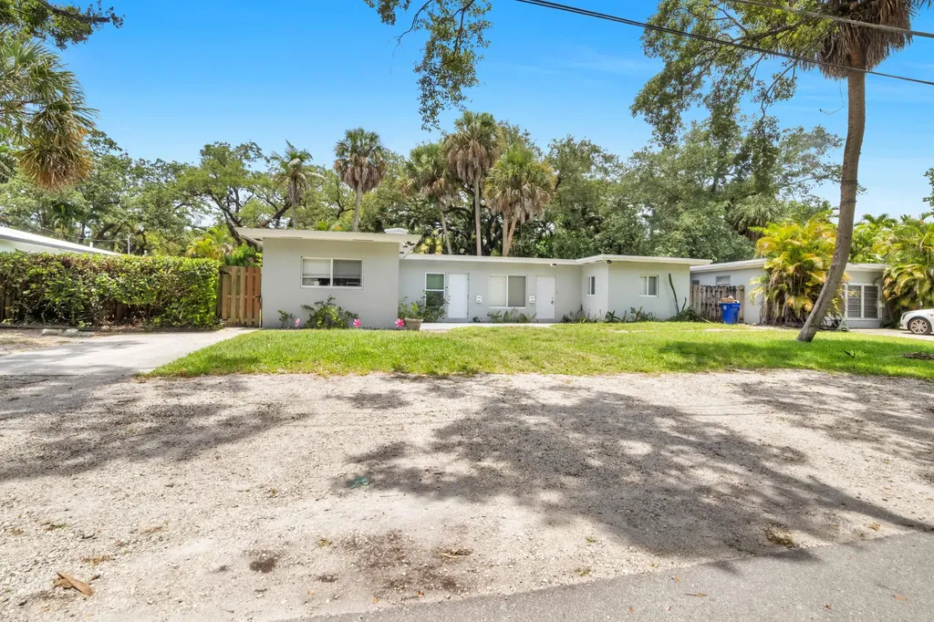 1548 SW 23rd Court Fort Lauderdale FL 33315