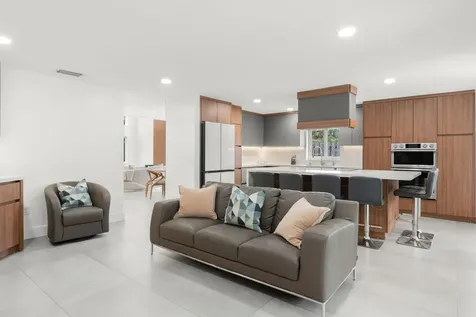 52 Gables Boulevard Weston FL 33326