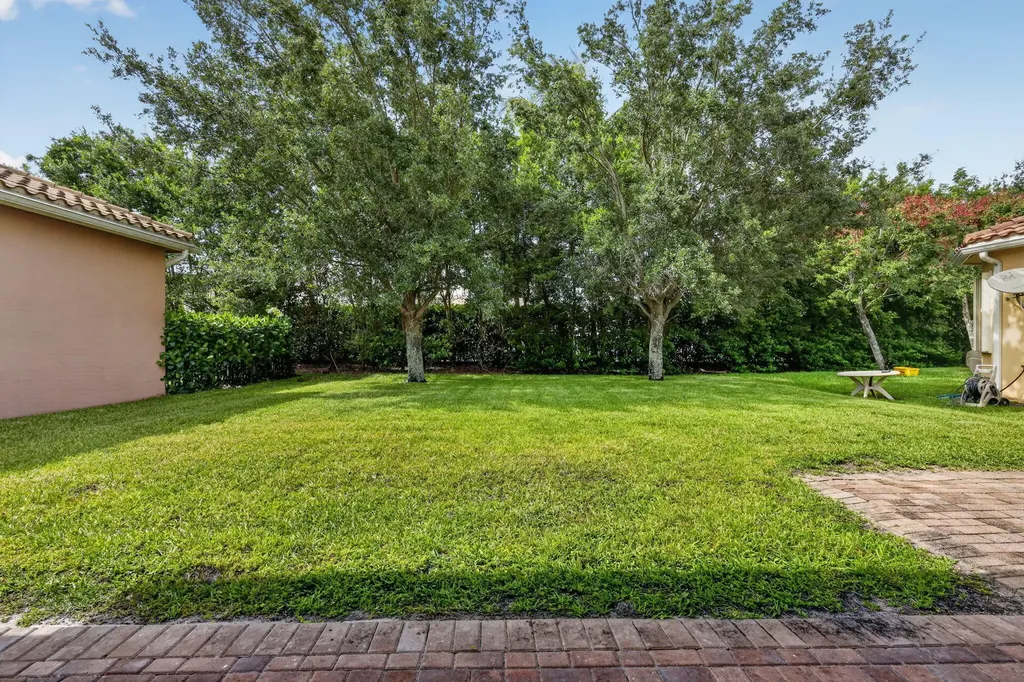 8135 Cantabria Falls Drive Boynton Beach FL 33473