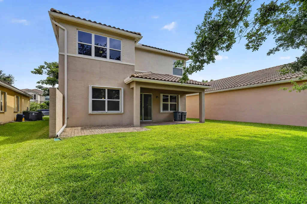 8135 Cantabria Falls Drive Boynton Beach FL 33473