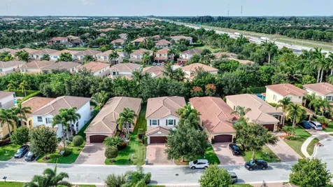 8135 Cantabria Falls Drive Boynton Beach FL 33473