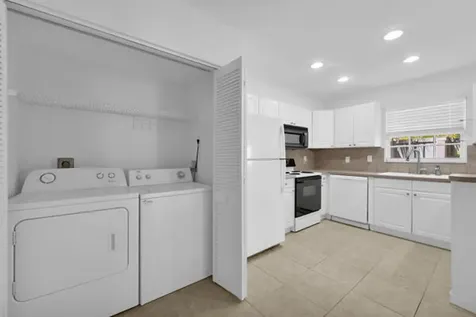 426 N Cypress Drive Tequesta FL 33469