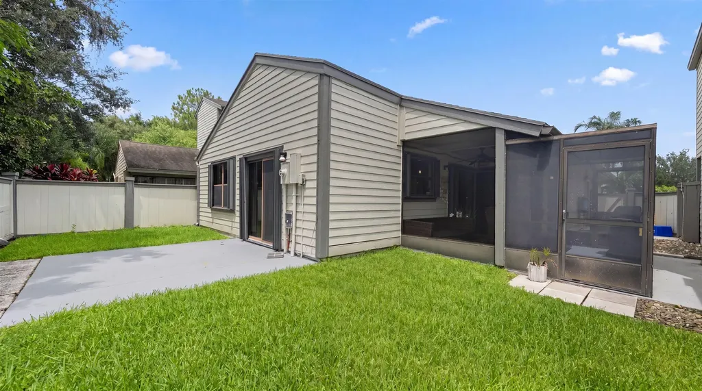 2482 Bedford Mews Drive Wellington FL 33414