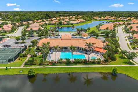 6223 Dorchester Way Vero Beach FL 32966