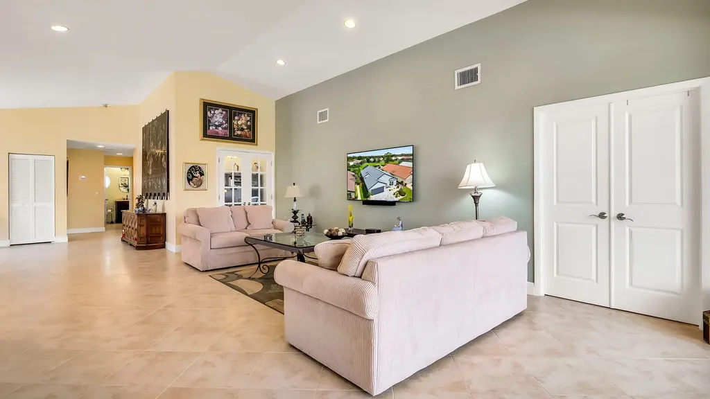 21089 Cottonwood Drive Boca Raton FL 33428