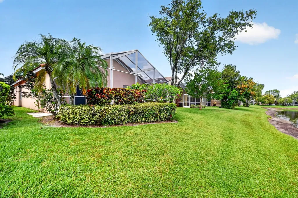 7695 Cherry Blossom Way Boynton Beach FL 33437