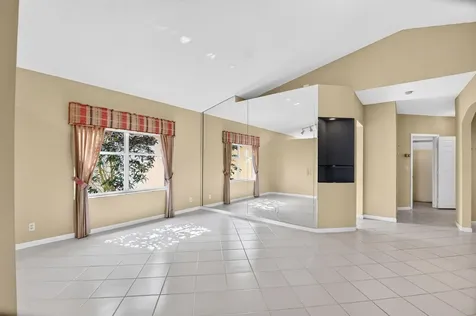 7695 Cherry Blossom Way Boynton Beach FL 33437
