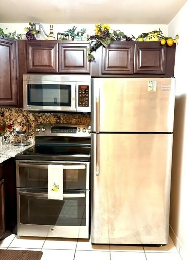 12 Windsor A West Palm Beach FL 33417