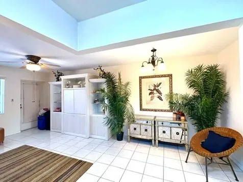 12 Windsor A West Palm Beach FL 33417