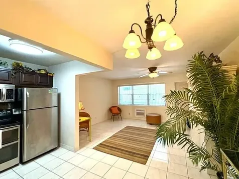 12 Windsor A West Palm Beach FL 33417